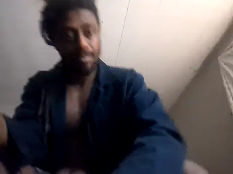 Snapshot of Zaddywood60 chatting on March 27, 9:32 am Zaddywood60 online show from March 27, 9:32 am