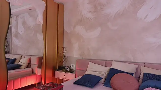 JullyBlair online show from November 22, 5:06 am