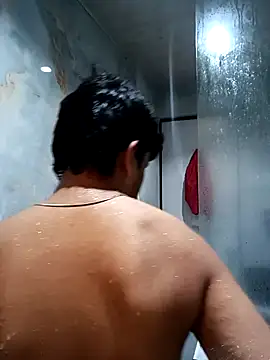 skinnyyyyyyyyy online show from April 13, 4:07 am