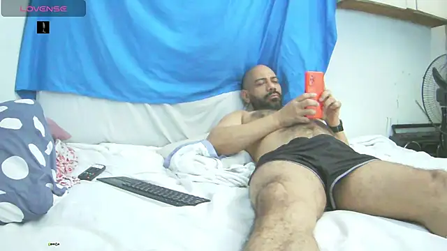 Snapshot of bruce_bigg chatting on July 5, 7:21 pm bruce bigg online show from July 5, 7:21 pm