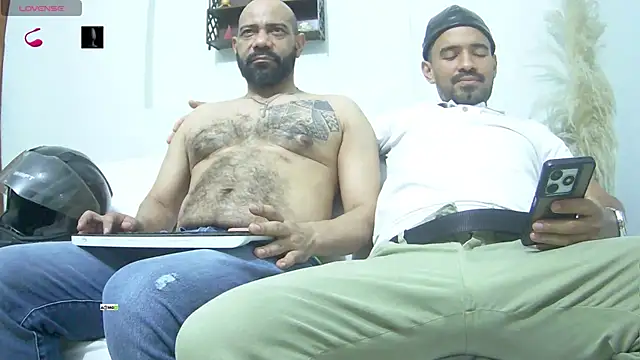 Snapshot of bruce_bigg chatting on July 24, 2:20 am bruce bigg online show from July 24, 2:20 am