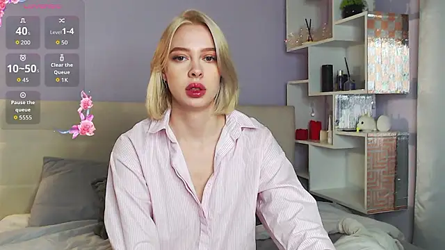 Snapshot of White_Lioness chatting on January 17, 6:00 pm White Lioness online show from January 17, 6:00 pm