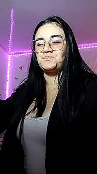 Snapshot of Hanna_Kinsley chatting on January 6, 11:31 pm Hanna Kinsley online show from January 6, 11:31 pm