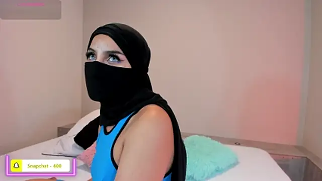 naomiii   online show from April 14, 12:22 pm