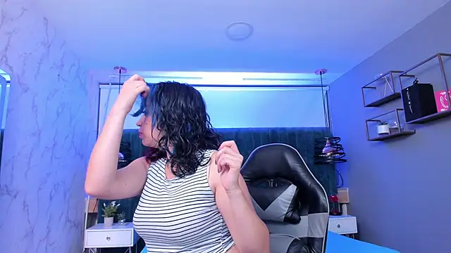 MAGIC SOFI online show from November 7, 8:20 pm