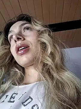 Karolgood3 online show from December 13, 3:27 am