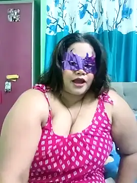 monaa online show from May 3, 6:47 pm