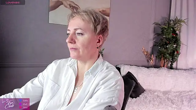 Nika Smit online show from January 5, 8:22 am