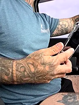 dadbod1178 online show from November 6, 6:20 pm