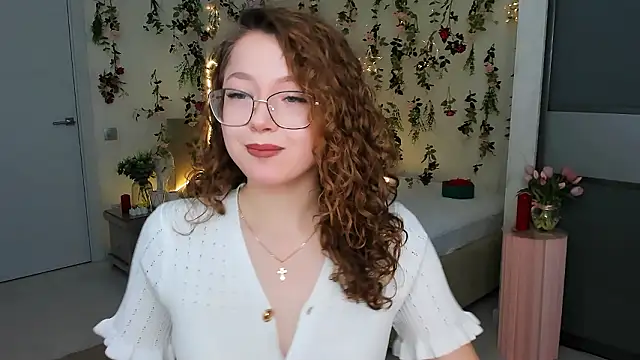 SereneFlame online show from March 22, 10:07 am