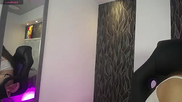 1Sloppy Fox4 online show from November 17, 6:30 am