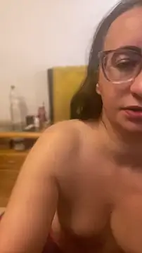 Snapshot of gloria7v05 chatting on July 6, 1:19 pm gloria7v05 online show from July 6, 1:19 pm