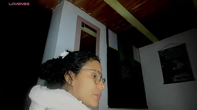 Snapshot of Nenita_Hot_ chatting on September 29, 1:44 am Nenita Hot  online show from September 29, 1:44 am