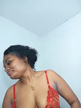 Snapshot of gianna_smith chatting on April 25, 3:53 am gianna smith online show from April 25, 3:53 am