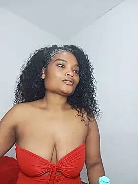 Snapshot of gianna_smith chatting on May 31, 11:50 am gianna smith online show from May 31, 11:50 am