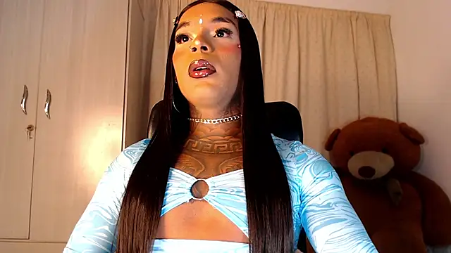 Snapshot of mistressbigcock777 chatting on May 15, 6:42 am mistressbigcock777 online show from May 15, 6:42 am