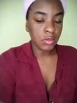 Snapshot of aghata_bbolsa chatting on December 4, 12:58 pm aghata bbolsa online show from December 4, 12:58 pm