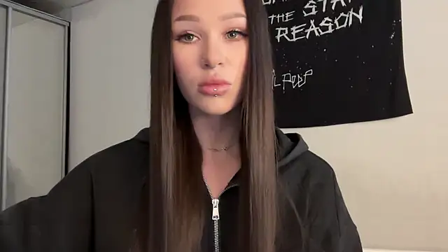 ur molly online show from February 28, 5:08 am