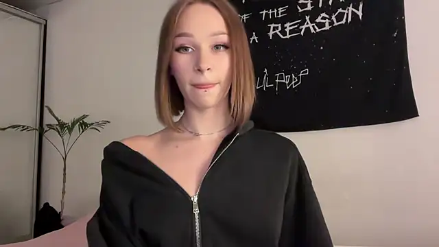 ur molly online show from April 15, 12:34 pm