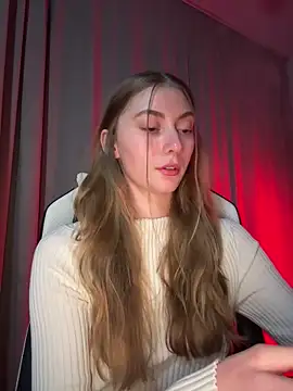 lady curls online show from March 1, 10:45 pm