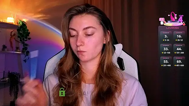 lady curls online show from March 23, 10:03 pm