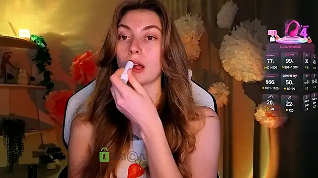 lady curls online show from April 3, 9:35 pm