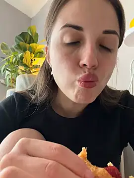 AmiLavs online show from March 20, 9:47 am