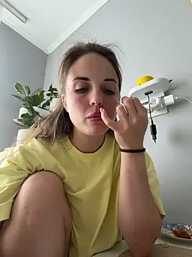 AmiLavs online show from March 30, 9:54 am