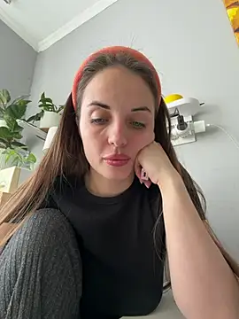 AmiLavs online show from April 8, 10:04 am