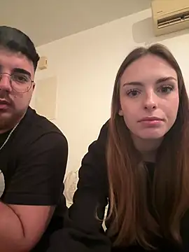 Snapshot of MrAndMrsSavage chatting on February 20, 9:26 pm MrAndMrsSavage online show from February 20, 9:26 pm