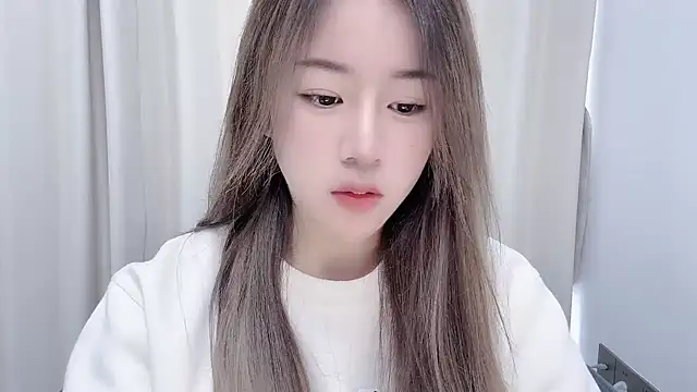 Snapshot of chloe-01 chatting on December 9, 4:45 am chloe-01 online show from December 9, 4:45 am