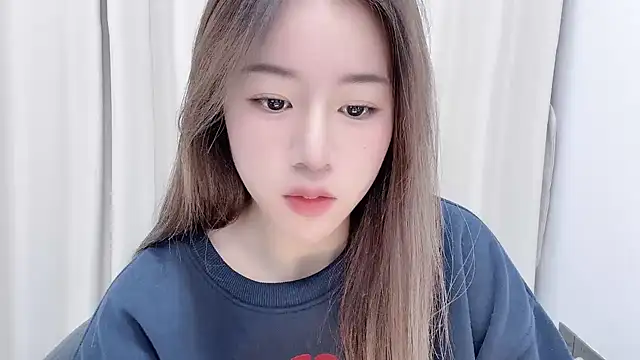 Snapshot of chloe-01 chatting on December 11, 12:23 pm chloe-01 online show from December 11, 12:23 pm