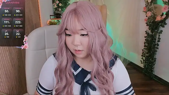 Snapshot of mei_honey_ chatting on December 15, 1:54 pm mei honey  online show from December 15, 1:54 pm