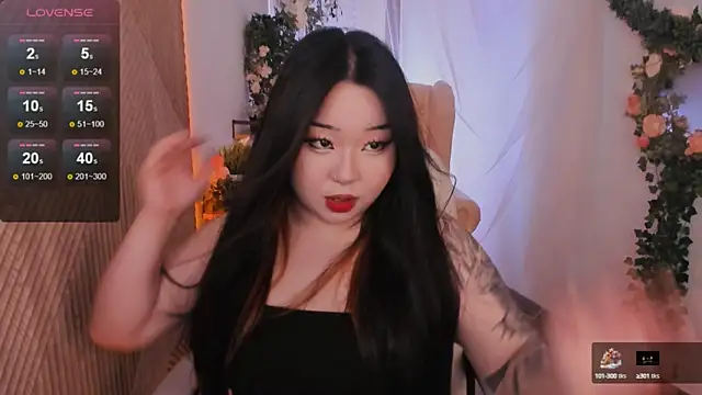 Snapshot of mei_honey_ chatting on February 6, 5:35 am mei honey  online show from February 6, 5:35 am