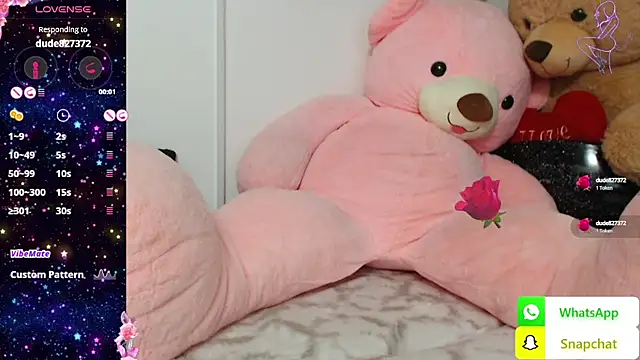 Snapshot of EvelynAisha chatting on January 6, 7:13 pm EvelynAisha online show from January 6, 7:13 pm