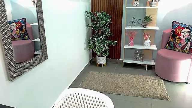 Snapshot of Dalila_Sky chatting on March 12, 6:00 pm Dalila Sky online show from March 12, 6:00 pm