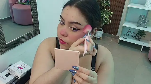 Snapshot of Dalila_Sky chatting on November 27, 6:10 pm Dalila Sky online show from November 27, 6:10 pm