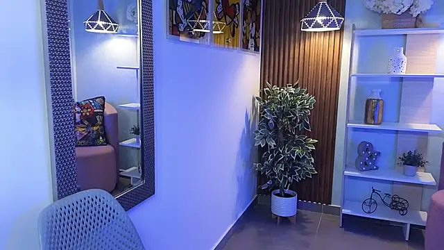 Snapshot of Dalila_Sky chatting on January 10, 6:09 pm Dalila Sky online show from January 10, 6:09 pm