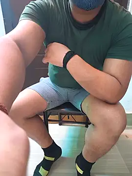 Snapshot of zon_zustin chatting on October 28, 10:41 am zon zustin online show from October 28, 10:41 am