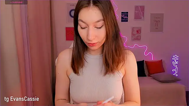 Snapshot of Cassie_Ice chatting on January 12, 4:21 am Cassie Ice online show from January 12, 4:21 am