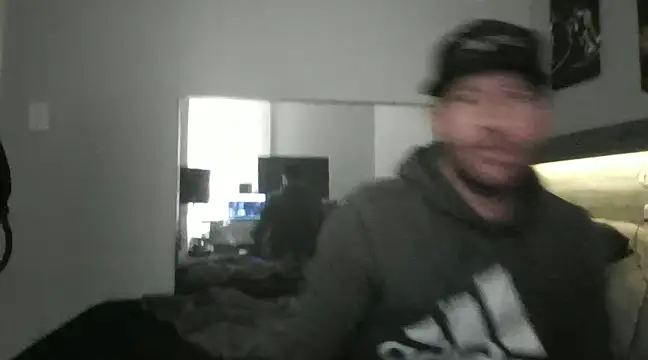 Snapshot of Edward_LongCock chatting on January 16, 4:07 am Edward LongCock online show from January 16, 4:07 am