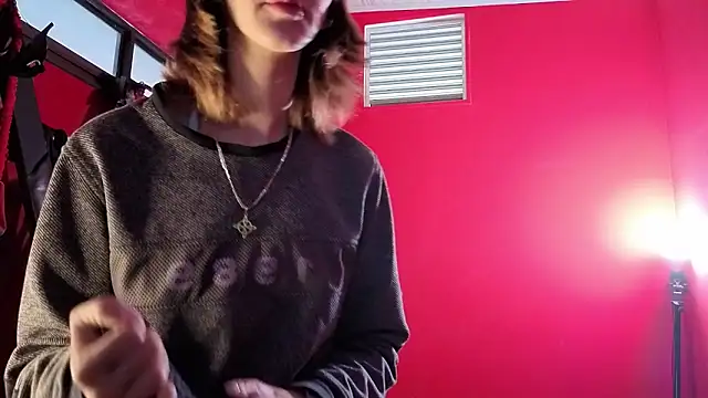 Ambar Roux  online show from March 6, 12:45 pm