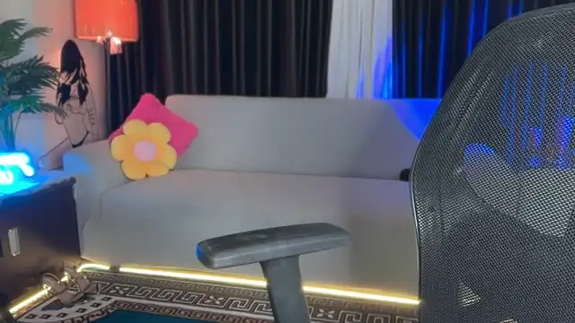 Snapshot of sexy_m23 chatting on February 17, 7:42 pm sexy m23 online show from February 17, 7:42 pm