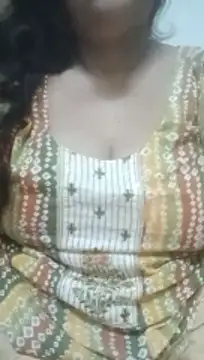 Snapshot of zeepe19 chatting on July 2, 5:52 pm zeepe19 online show from July 2, 5:52 pm