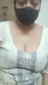 Snapshot of zeepe19 chatting on July 7, 8:51 am zeepe19 online show from July 7, 8:51 am