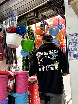 JuanZapata33 online show from November 11, 9:48 pm