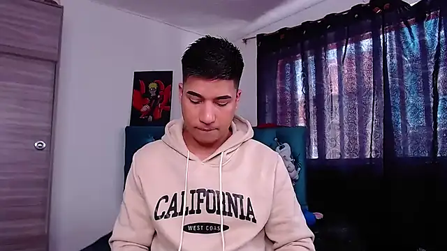 Snapshot of Randy_horny chatting on April 21, 5:50 pm Randy horny online show from April 21, 5:50 pm