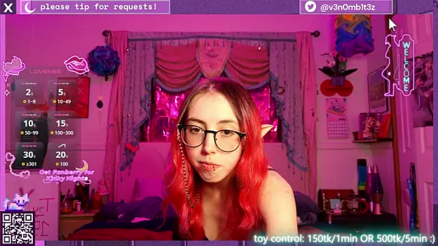 Snapshot of v3n0mb1t3z chatting on April 17, 4:37 am v3n0mb1t3z online show from April 17, 4:37 am