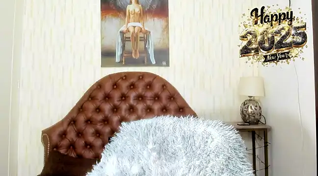 Snapshot of charlotte_ebony chatting on January 7, 7:06 pm charlotte ebony online show from January 7, 7:06 pm