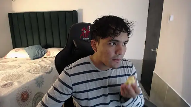 man dur07 online show from November 21, 9:35 pm